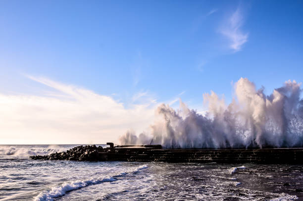 big wave in the ocean - image alternative energy canary islands color image 뉴스 사진 이미지