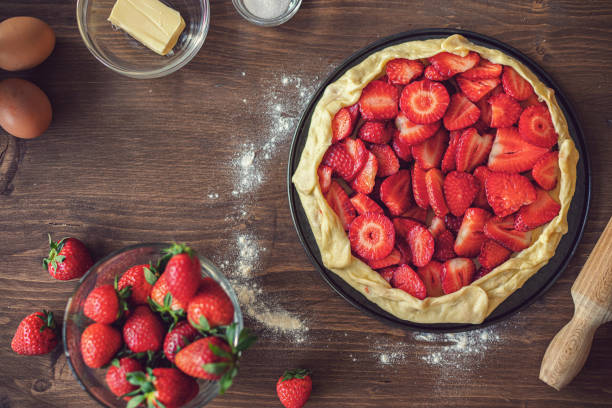 istock Preparing strawberry galette or open strawberry pie 2094818733