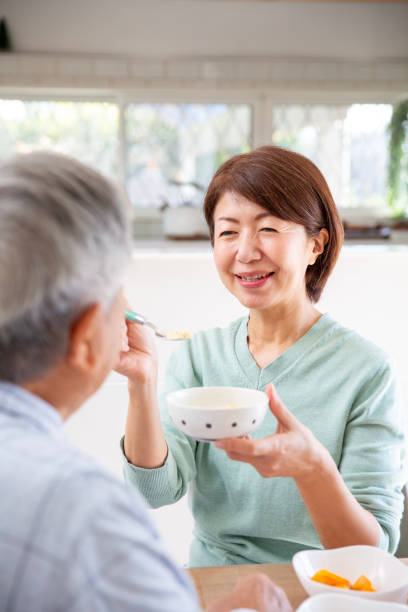 istock Japanese families who help with meals in old age 2095387412