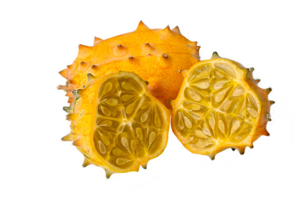 kiwano cucumis metuliferus exotic vegetable tropical orange fruit - kawani fruit stock-fotos und bilder