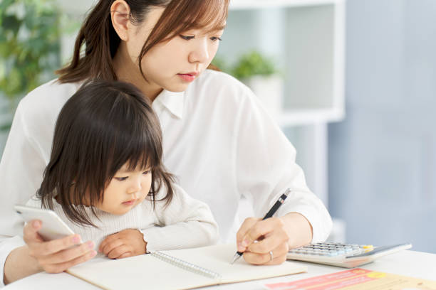 istock A woman choosing lessons for her child 2095989249