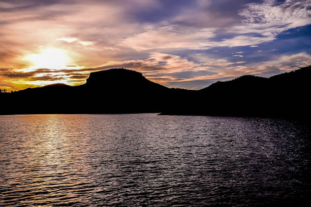 dark water lake in gran canaria - image alternative energy canary islands color image 뉴스 사진 이미지