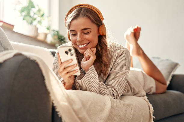istock Woman at home 2096139018