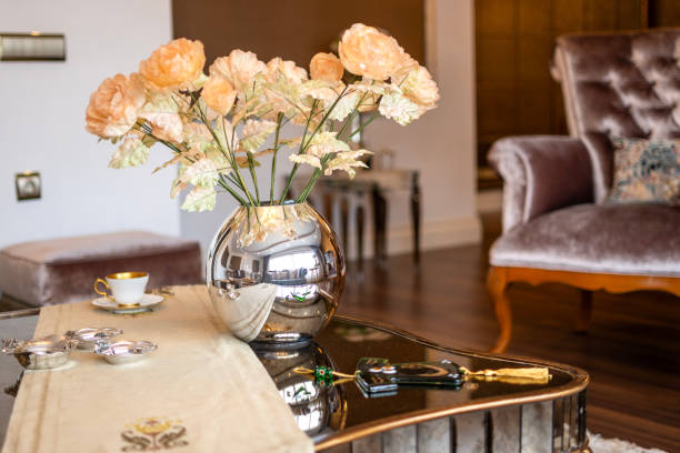 istock Luxurious bouquet with beautiful flower in gorgeous interior 2096142839