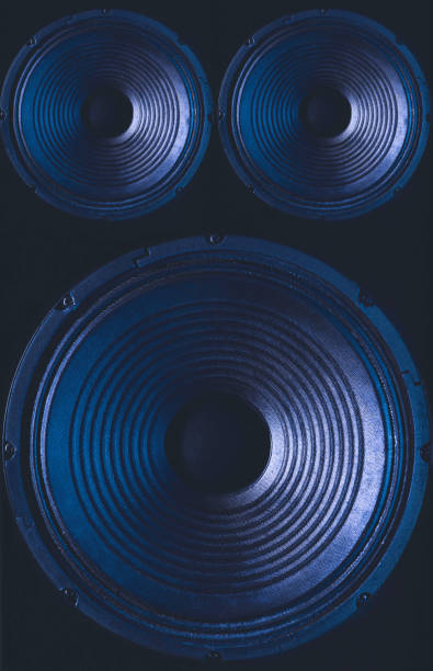 Acustic wall equipments on cement wall