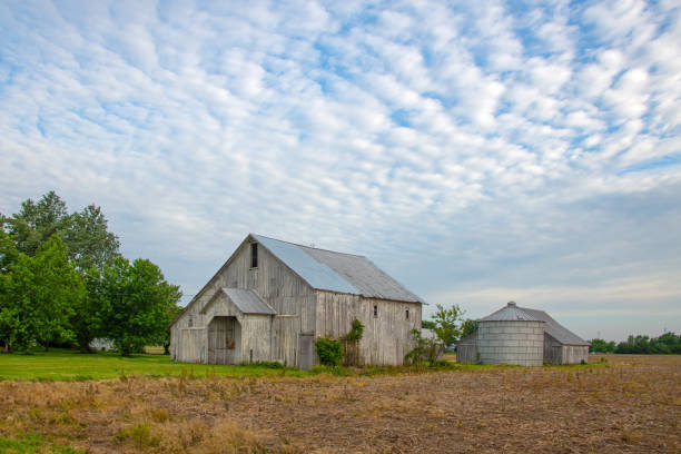istock Old Weathered Barn-Tipton County, Indiana 2096861399
