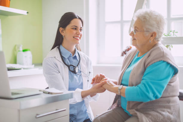 istock Doctor consulting her patient 2097022570