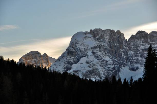 istock Lake of Misurina 2097024226
