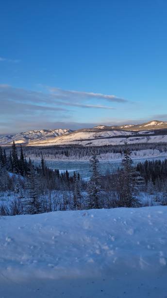 istock Klondike highway Yukon river view sunset road trip 2098318147