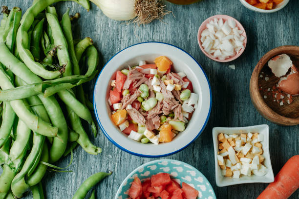 Salada de Feijão-Fradinho com Atum para Páscoa - receita deliciosa profissional - passo 2