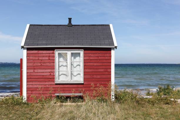 colored beach hut in aeroskobing, aero island, denmark - aeroe fotografías e imágenes de stock