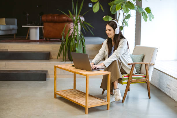 istock Woman is working on a laptop 2099871591