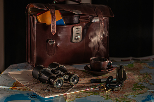 Check the list of travel necessities such as maps, compasses, stationery, bags and binoculars