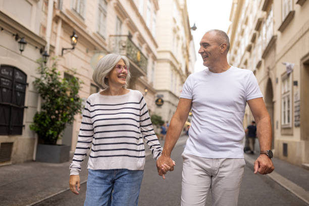 istock Mature couple in Vienna 2101318409