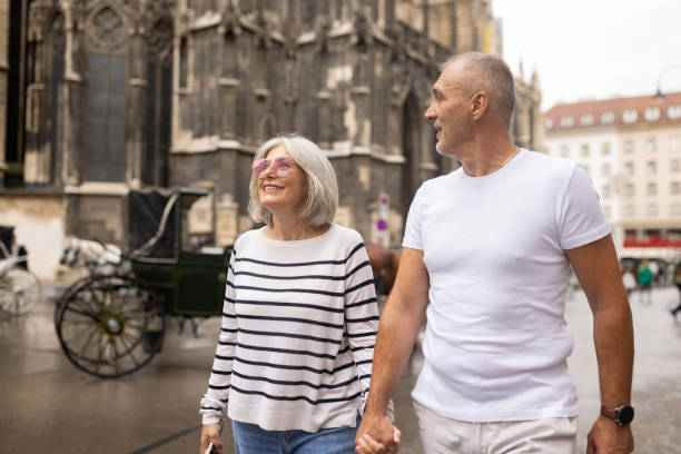 istock Mature couple in Vienna 2101318942