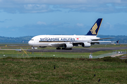 Auckland, New Zealand: March 16th, 2024. Singapore Airlines A380 preparing for take off in Auckland International Airport in Auckland, New Zealand