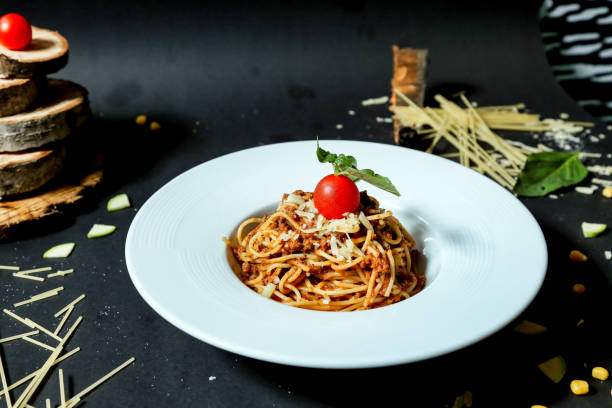 istock Spaghetti With Tomato and Parmesan Cheese 2106373867