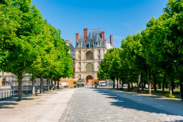 Fontainebleau palace (Chateau de Fontainebleau) in Paris suburbs, France Fontainebleau, France - May 2019: Fontainebleau palace (Chateau de Fontainebleau) in Paris suburbs chateau de fontainbleau stock pictures, royalty-free photos & images