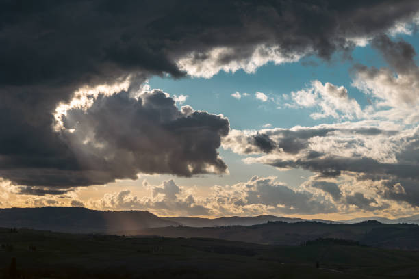 istock Afternoon colors in Tuscany 2107083801