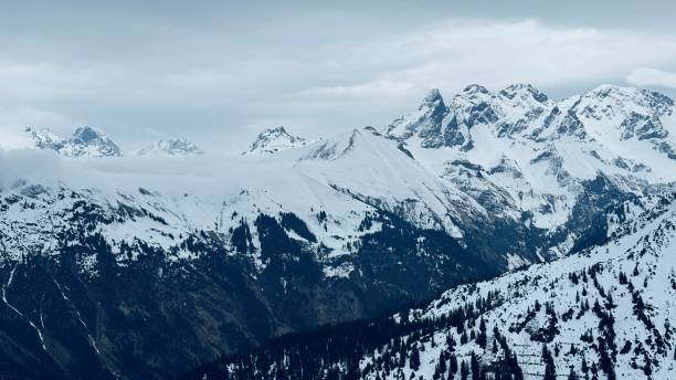 istock Allgau mountains seen from the Fellhorn 2107276083