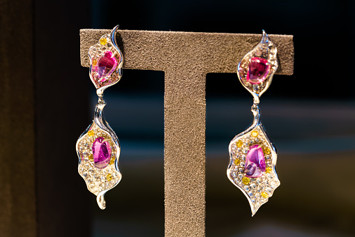 Gemstone Jewelry: Earrings