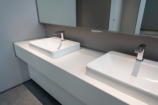 Modern style washbasin