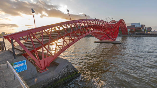 Python Bridge History 20+ Pythonbrug Stock Photos, Pictures & Royalty-Free Images - iStock