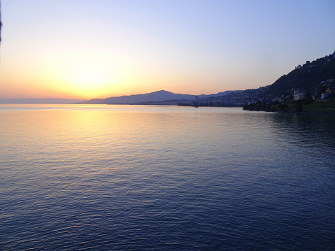 the sunset over lake Geneva in Switzerland