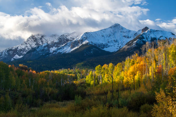 istock San Juan Mountains in Autumn 2110593488