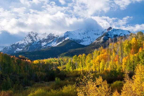 istock San Juan Mountains in Autumn 2110593876
