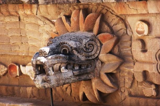 The detailed serpent sculptures at Chichen Itza, Mexico, are a testament to the Mayan civilization’s advanced artistry and spiritual traditions. These ancient carvings remain an iconic part of this UNESCO World Heritage site.