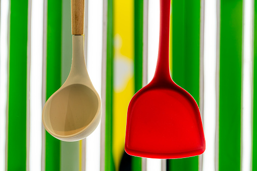 Kitchen utensils: spoons and shovels