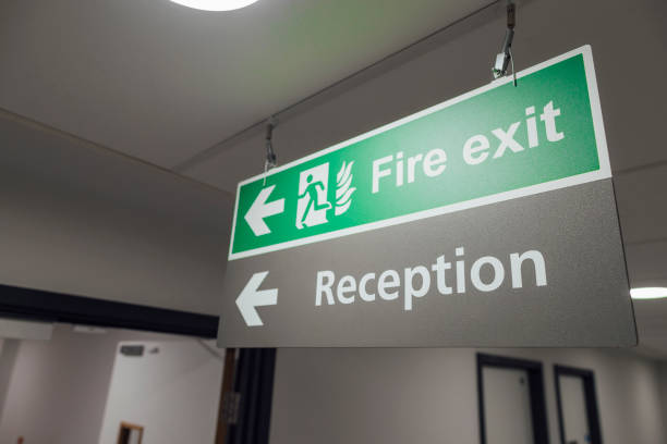 istock Directional Sign in a Hospital 2111799031