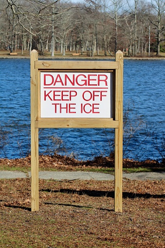 A warning sign that says 