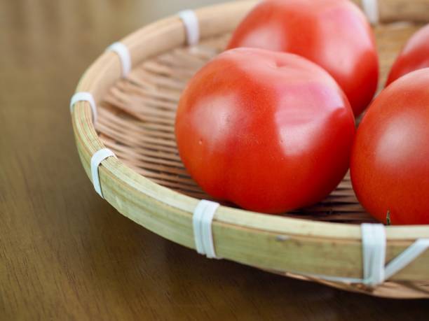 新鮮な有機野菜 レッドトマト