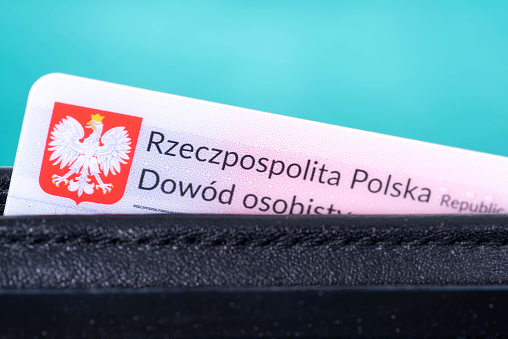 Nahaufnahme vom polnischen Personalausweis