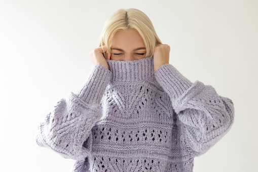 Model with cozy sweater