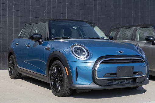 Indianapolis - March 24, 2024: MINI Hardtop 4 Door. MINI offers small cars in Countryman, Hardtop 2 or 4 Door, Convertible and Clubman models. MY:2023