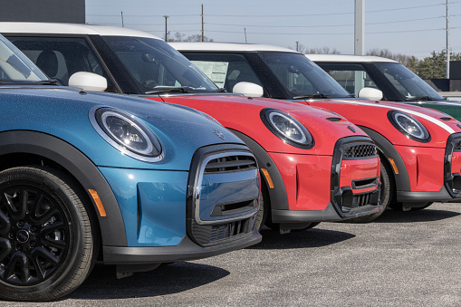 Indianapolis - March 24, 2024: Mini Hardtop display at a dealership. MINI offers cars in Countryman, Hardtop 2 or 4 Door, Convertible and Clubman models.