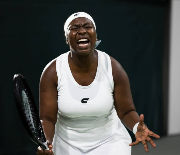 istock Tennis player is disappointed after match 2117004962