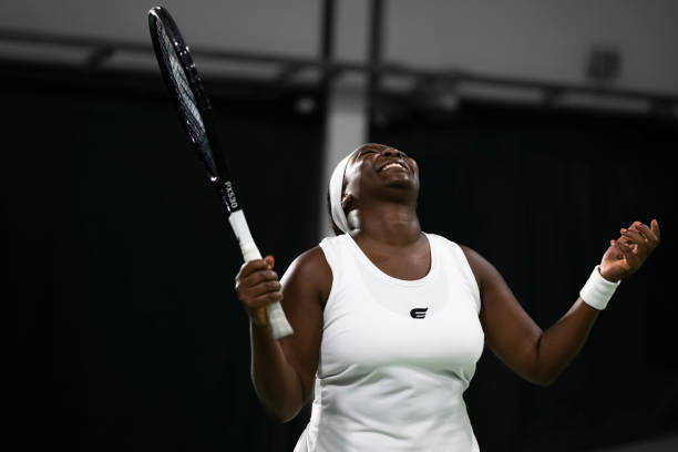 istock Tennis player is disappointed after match 2117007154