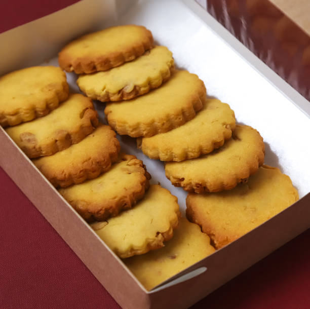 istock Classic round shortbread cookies in a box. Close-up 2117523137