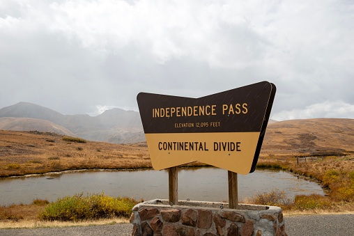 Sign of Independence Pass, Colorado, USA