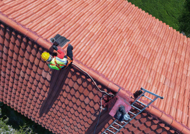 istock Worker doing roof repair with safety. 2118273967