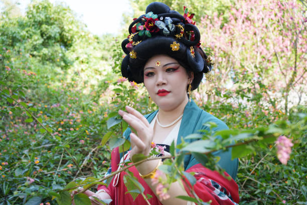 woman wearing chinese style hanfu