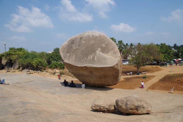 Mahabalipuram Beach in Tamil Nadu with incidental people