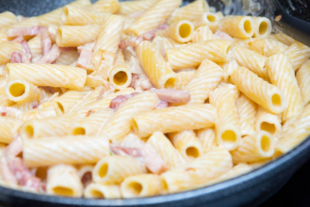 Tortiglioni italian pasta a la Carbonara.