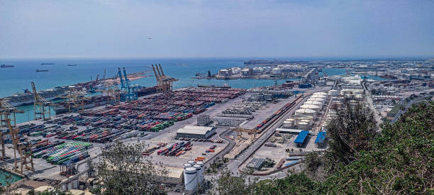 istock Views of the port 2120599354