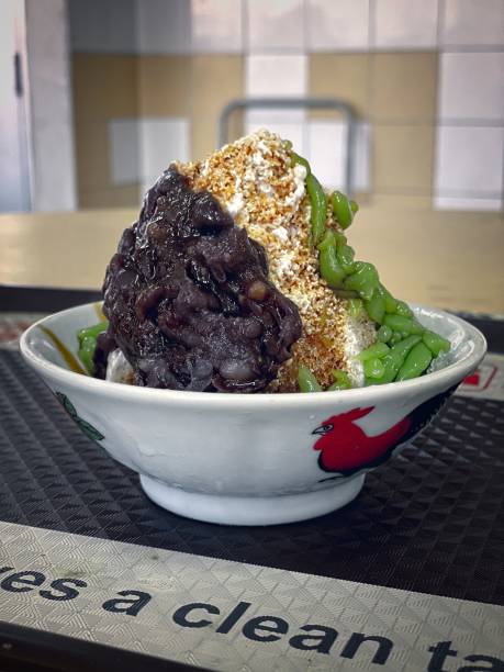 istock Classic shaved ice dessert for a hot summers day 2121114288