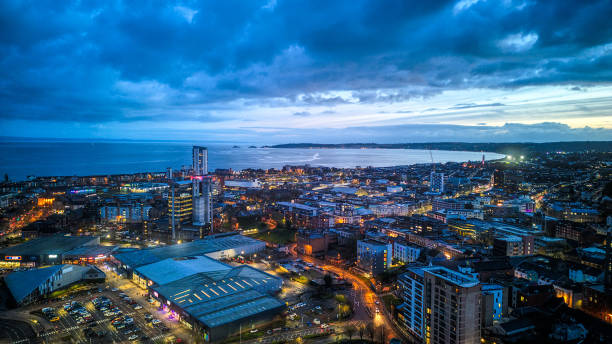 istock Swansea views at night 2121677517